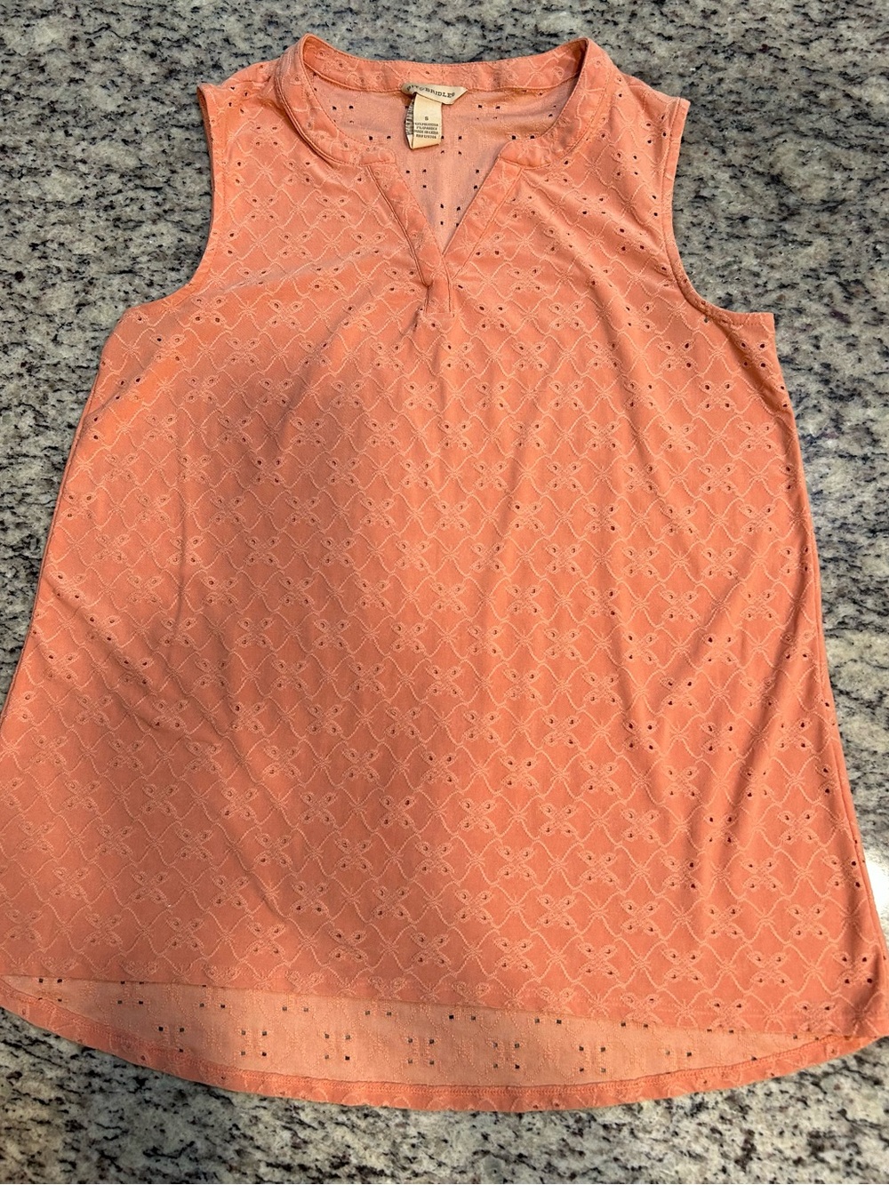 Bit & Bridle Women’s Coral Tank Top Size Small Eyelet Pattern